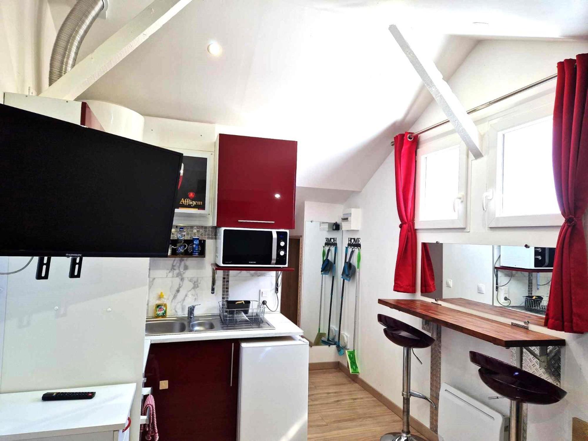 Apartment Tres Joli Studio: Private Parking & Garden Access Razac-sur-l'Isle
